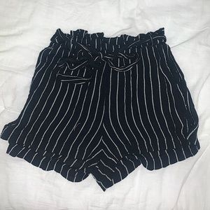 American Eagle Paper bag shorts